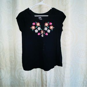 Girls black floral top‎
